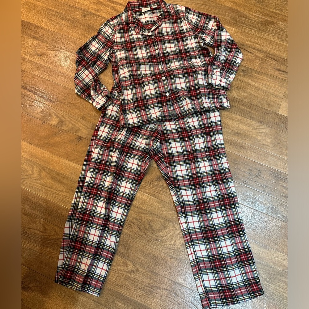 L.L. Bean Medium Petite plaid pajamas